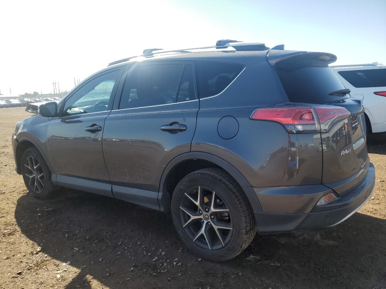 Photo 1 VIN: 2T3NFREV9GW241655 - TOYOTA RAV 4 