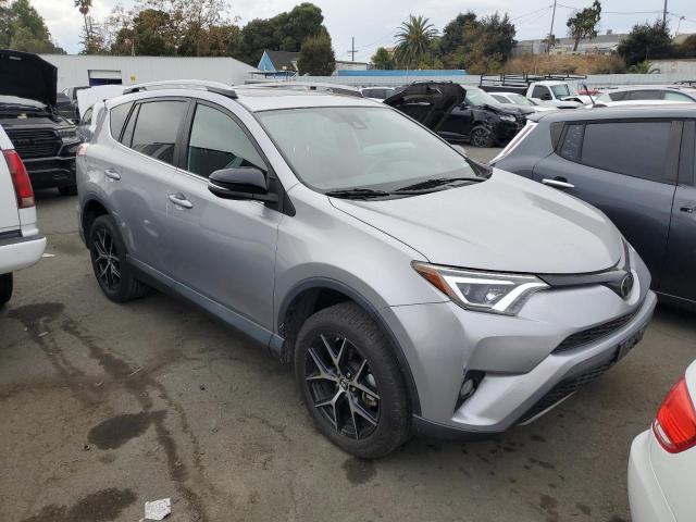 Photo 3 VIN: 2T3NFREV9JW417501 - TOYOTA RAV4 