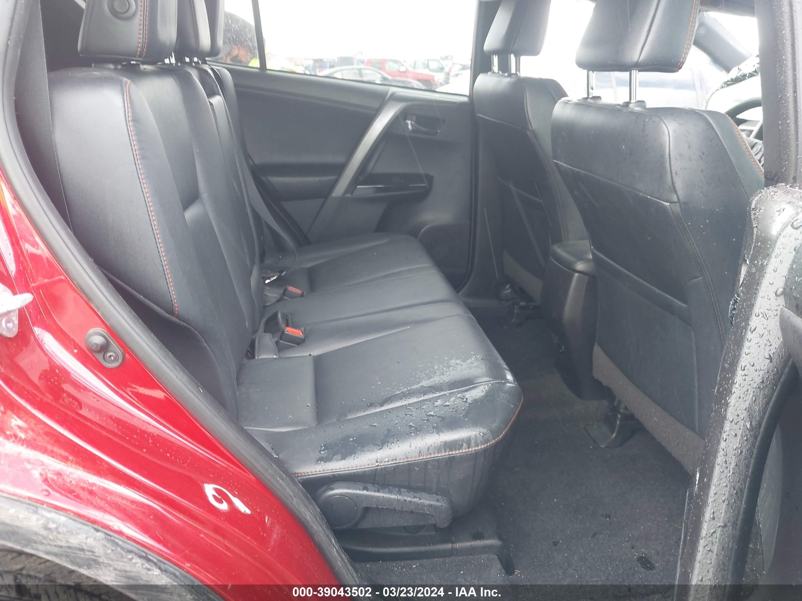 Photo 7 VIN: 2T3NFREVXHW391338 - TOYOTA RAV 4 