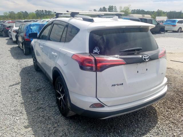 Photo 2 VIN: 2T3NFREVXHW392683 - TOYOTA RAV4 SE 