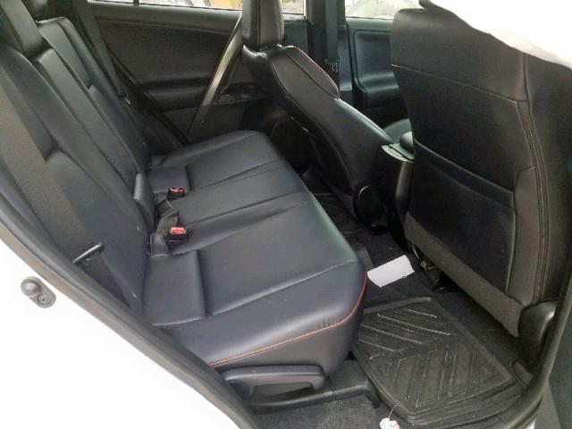 Photo 5 VIN: 2T3NFREVXHW392683 - TOYOTA RAV4 SE 