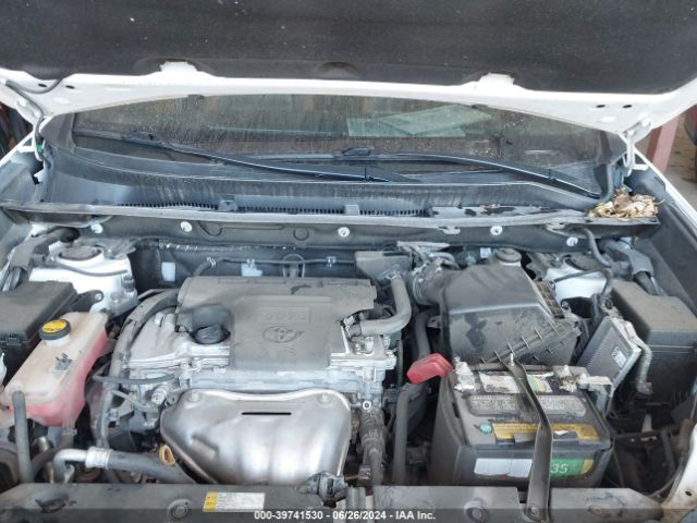 Photo 9 VIN: 2T3NFREVXJW441693 - TOYOTA RAV4 