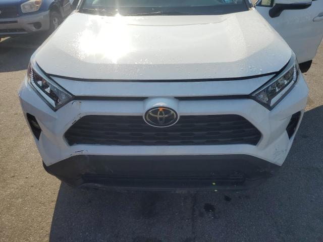 Photo 11 VIN: 2T3P1RFV1MW214922 - TOYOTA RAV4 XLE 