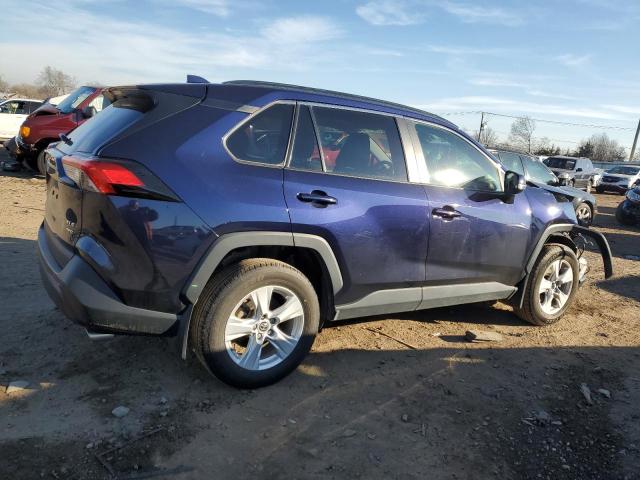 Photo 2 VIN: 2T3P1RFV2MW165908 - TOYOTA RAV4 XLE 