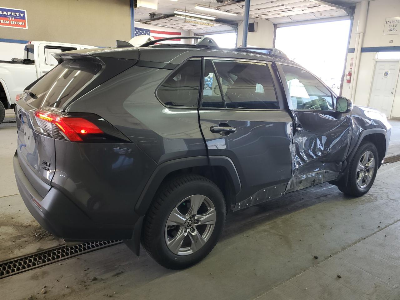 Photo 2 VIN: 2T3P1RFV2NC285906 - TOYOTA RAV 4 