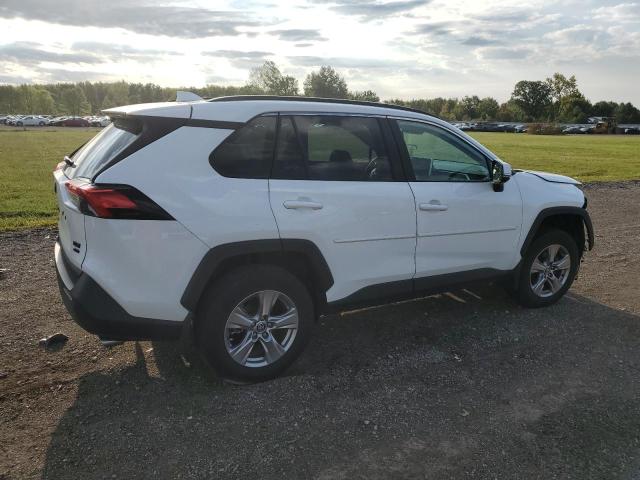 Photo 2 VIN: 2T3P1RFV2PW360279 - TOYOTA RAV4 XLE 