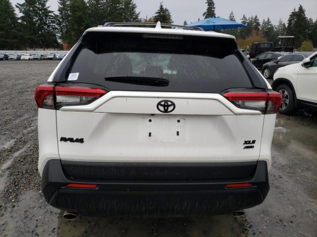 Photo 5 VIN: 2T3P1RFV2RC402468 - TOYOTA RAV4 XLE 