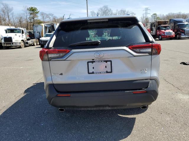 Photo 5 VIN: 2T3P1RFV3MC227401 - TOYOTA RAV4 XLE 