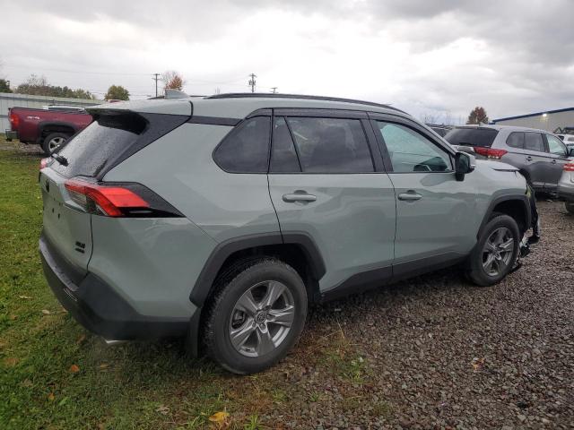 Photo 2 VIN: 2T3P1RFV3NW257899 - TOYOTA RAV4 XLE 