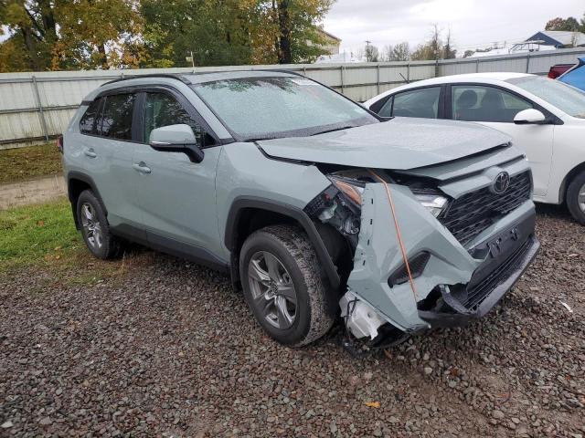 Photo 3 VIN: 2T3P1RFV3NW257899 - TOYOTA RAV4 XLE 