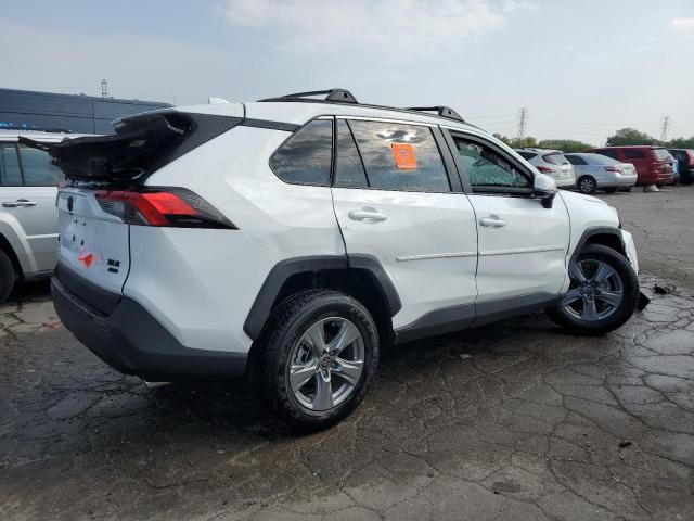 Photo 2 VIN: 2T3P1RFV3RC459780 - TOYOTA RAV4 XLE 