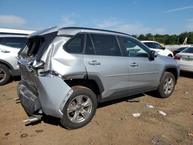 Photo 2 VIN: 2T3P1RFV4PC328824 - TOYOTA RAV4 XLE 