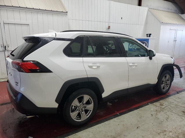 Photo 2 VIN: 2T3P1RFV4RC463532 - TOYOTA RAV4 XLE 