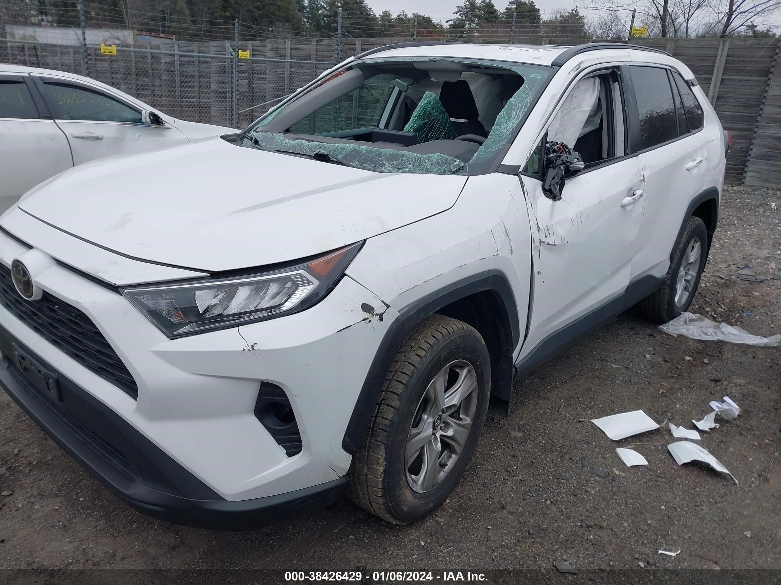 Photo 1 VIN: 2T3P1RFV5KC005746 - TOYOTA RAV 4 