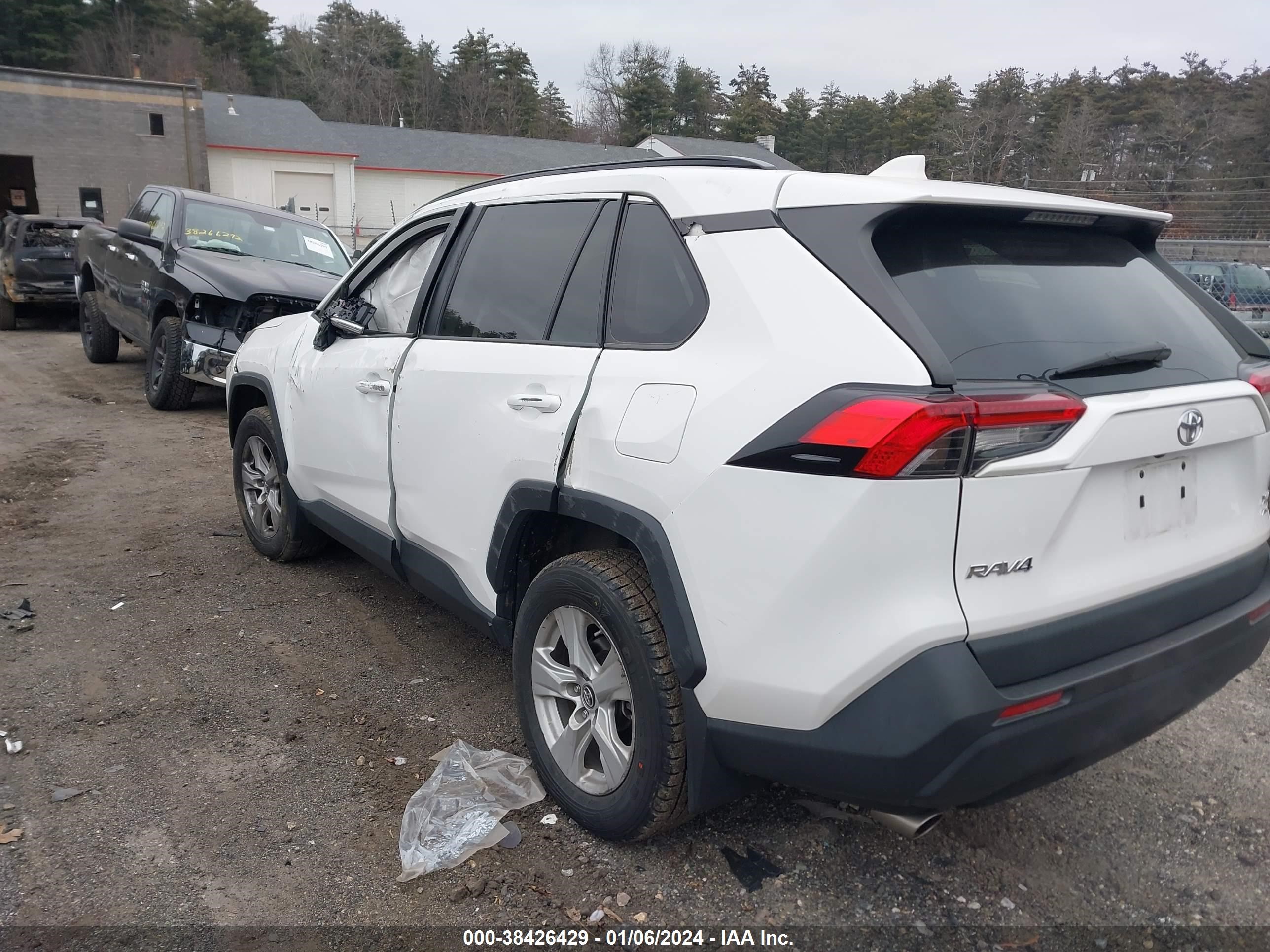 Photo 2 VIN: 2T3P1RFV5KC005746 - TOYOTA RAV 4 