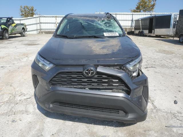 Photo 4 VIN: 2T3P1RFV5NW316001 - TOYOTA RAV4 XLE 