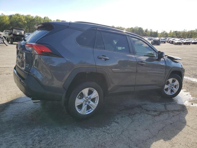 Photo 2 VIN: 2T3P1RFV6MW141045 - TOYOTA RAV4 XLE 