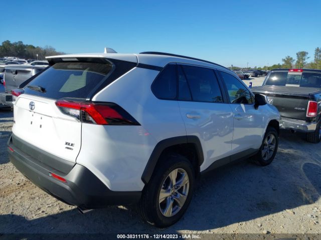 Photo 3 VIN: 2T3P1RFV6PW388859 - TOYOTA RAV4 