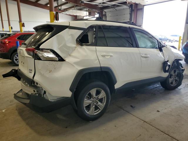 Photo 2 VIN: 2T3P1RFV6RC420780 - TOYOTA RAV4 XLE 