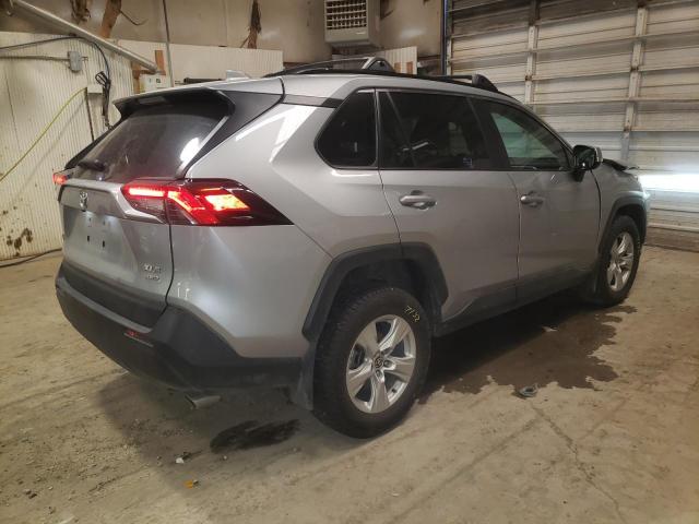 Photo 3 VIN: 2T3P1RFV7MW175687 - TOYOTA RAV4 XLE 