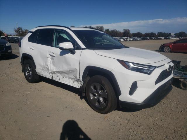 Photo 3 VIN: 2T3P1RFV8NC268074 - TOYOTA RAV4 XLE 