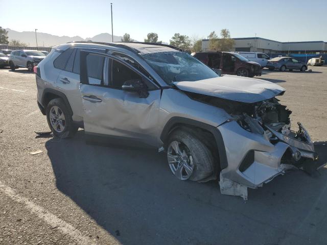 Photo 3 VIN: 2T3P1RFV8PW344300 - TOYOTA RAV4 XLE 