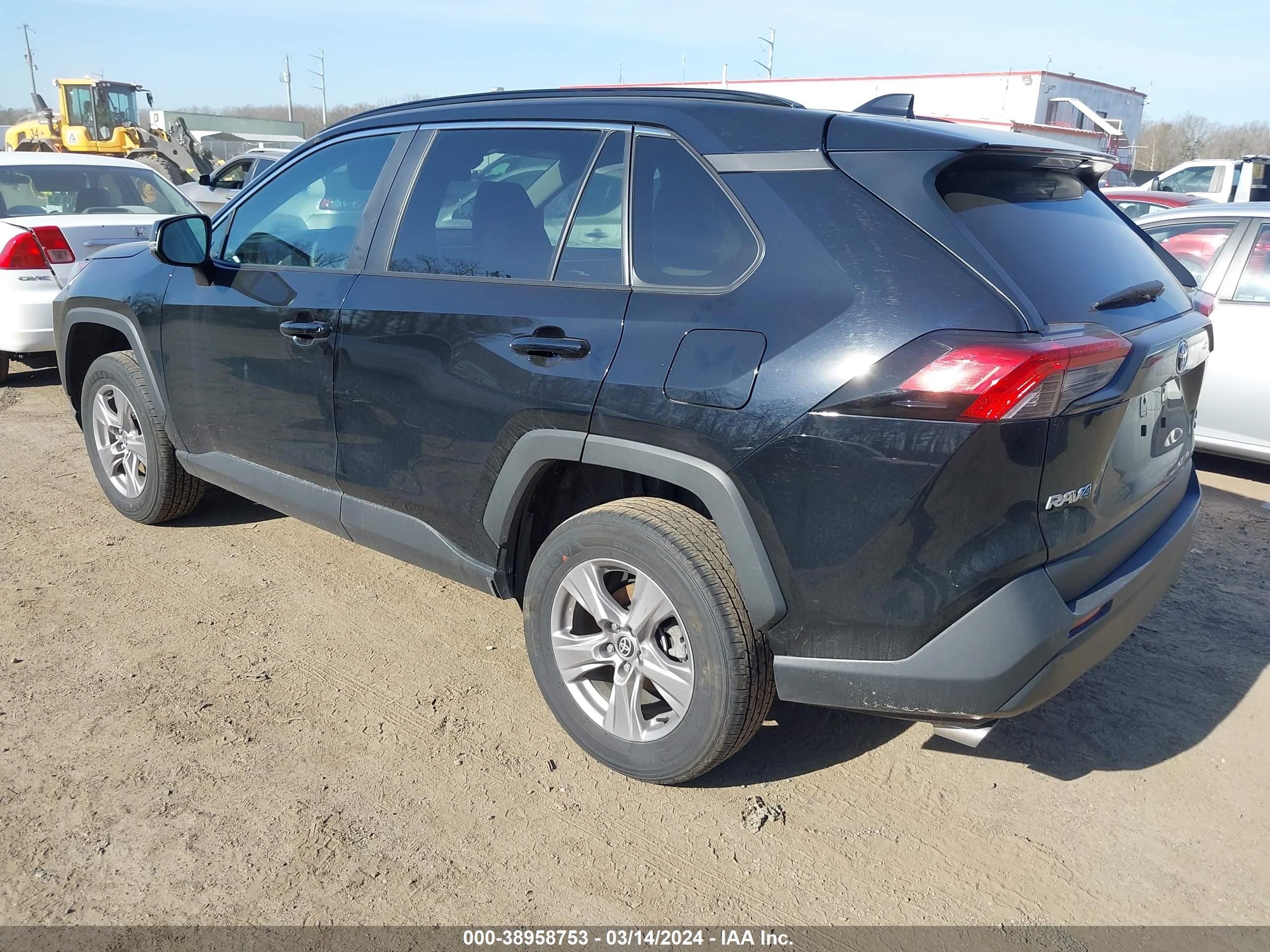 Photo 2 VIN: 2T3P1RFV8PW365843 - TOYOTA RAV 4 