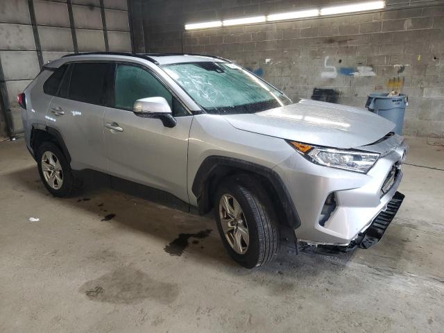 Photo 3 VIN: 2T3P1RFVXLW111738 - TOYOTA RAV4 XLE 