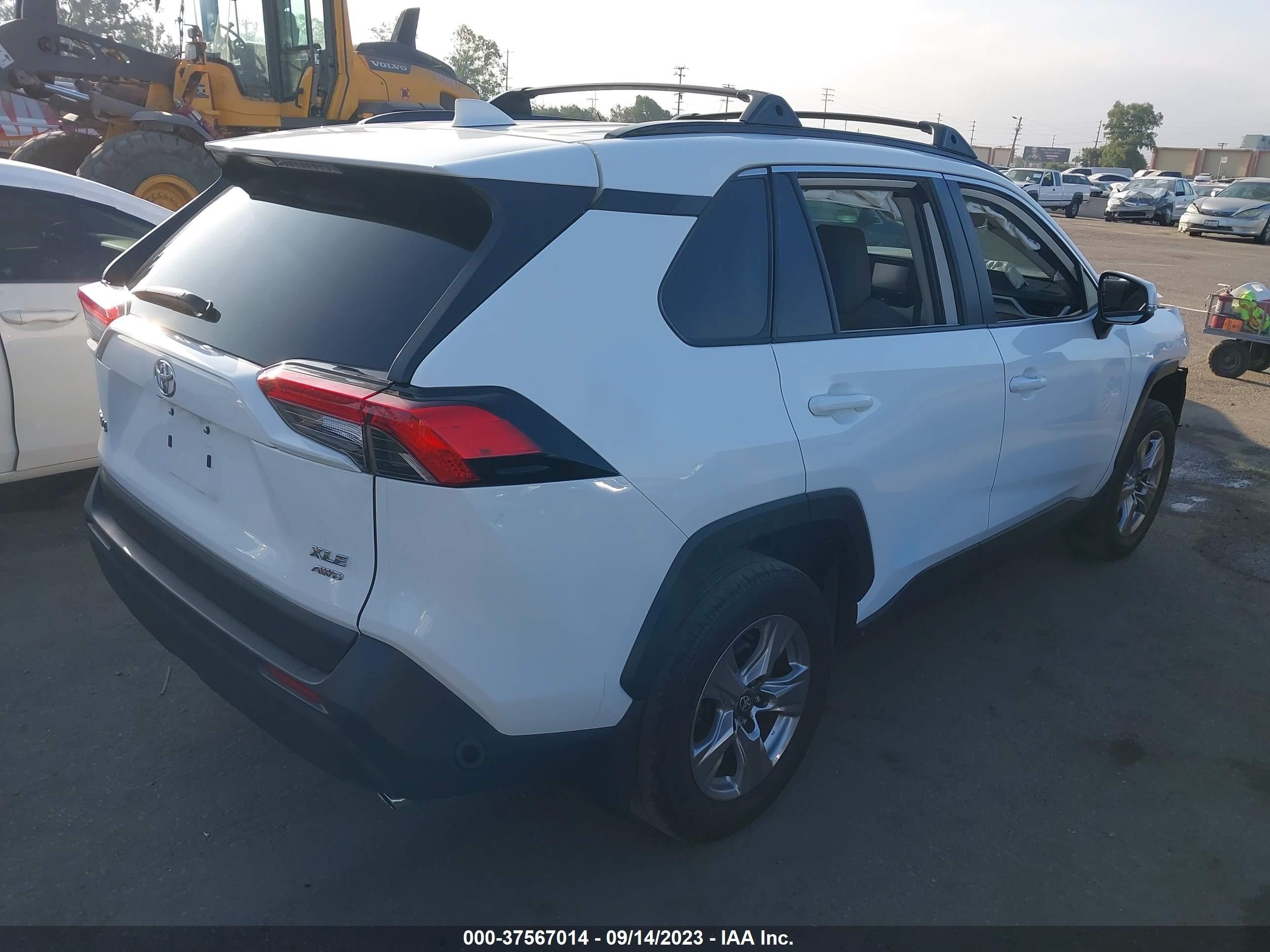 Photo 3 VIN: 2T3P1RFVXNC260803 - TOYOTA RAV 4 