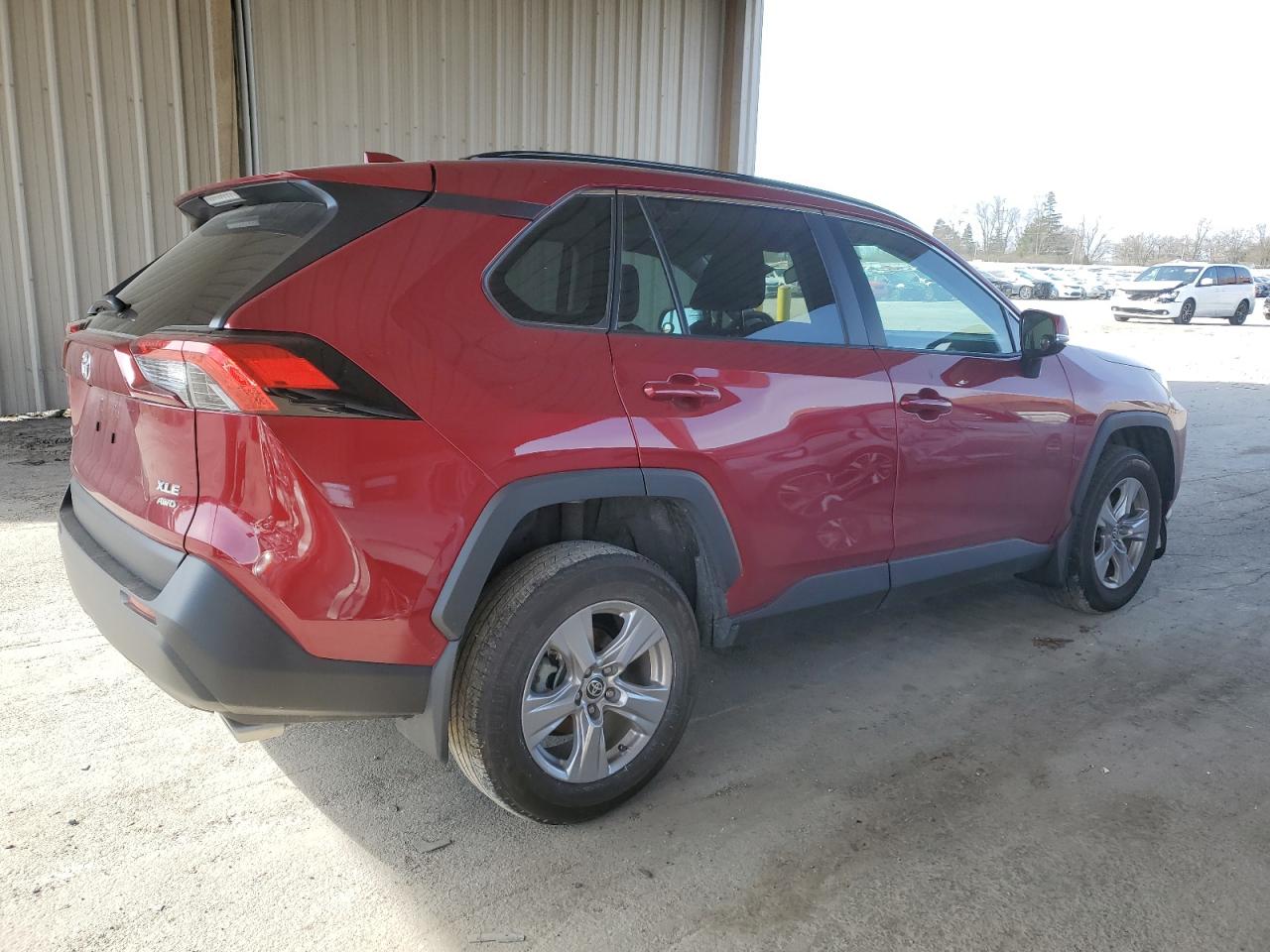 Photo 2 VIN: 2T3P1RFVXNW256815 - TOYOTA RAV 4 