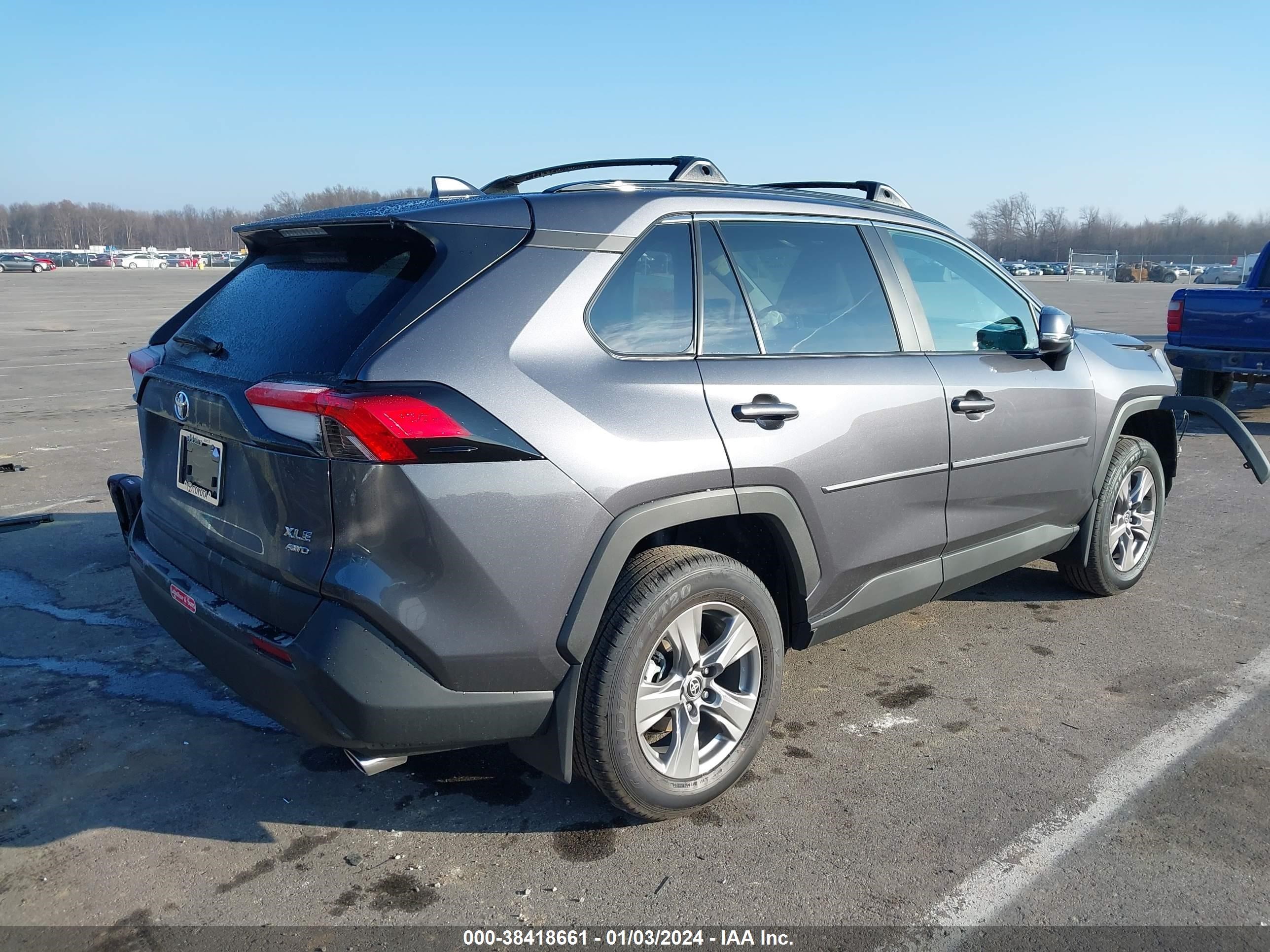 Photo 3 VIN: 2T3P1RFVXRC400046 - TOYOTA RAV 4 