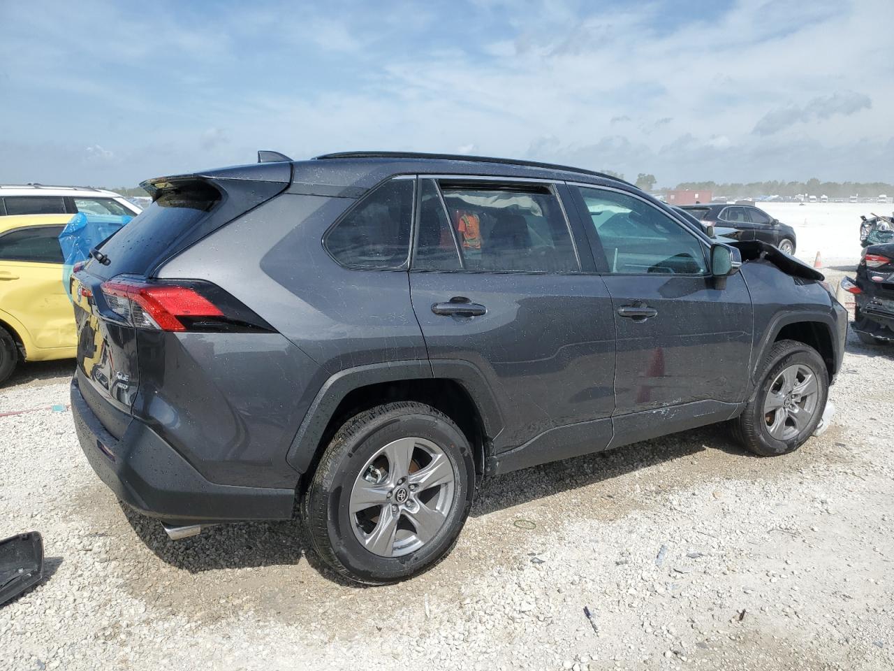 Photo 2 VIN: 2T3P1RFVXRW413314 - TOYOTA RAV 4 