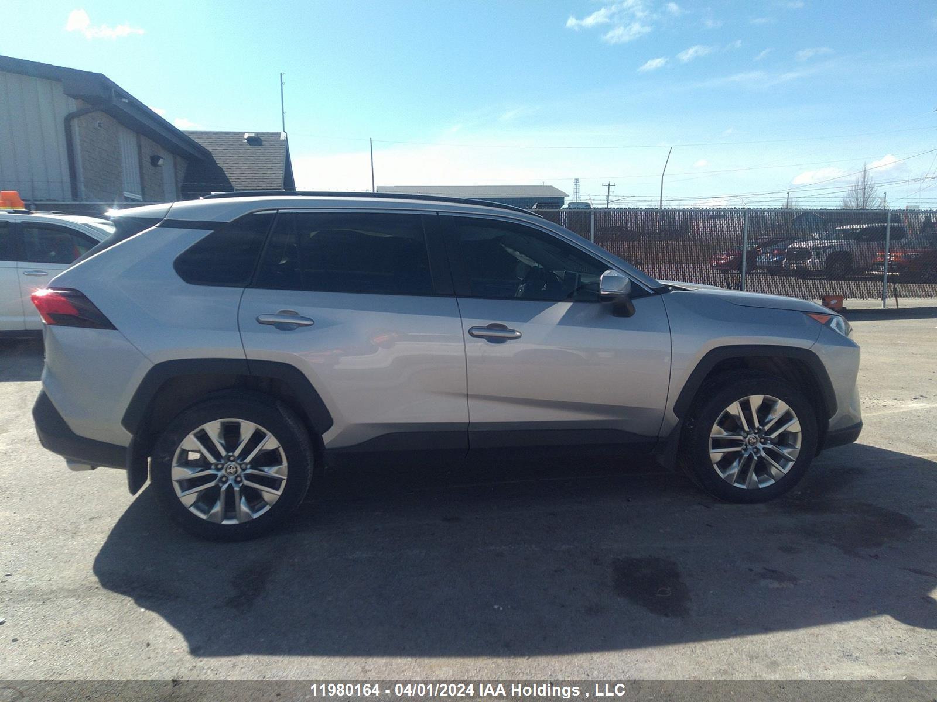 Photo 13 VIN: 2T3R1RFV0MC245749 - TOYOTA RAV 4 