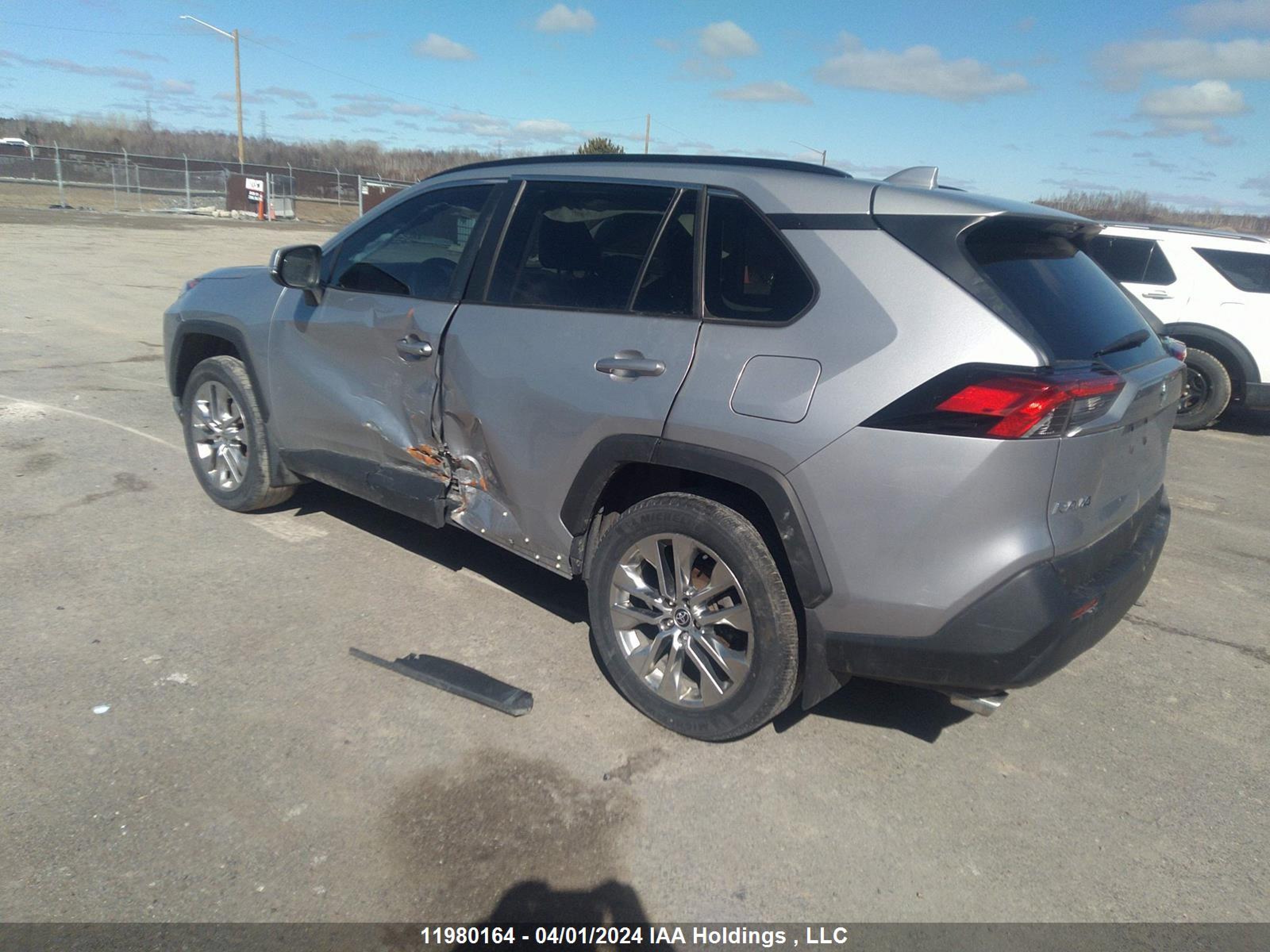 Photo 2 VIN: 2T3R1RFV0MC245749 - TOYOTA RAV 4 