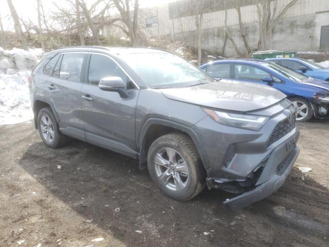 Photo 3 VIN: 2T3R1RFV0NC318233 - TOYOTA RAV4 XLE 