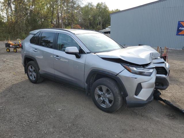 Photo 3 VIN: 2T3R1RFV4NC256500 - TOYOTA RAV4 XLE 