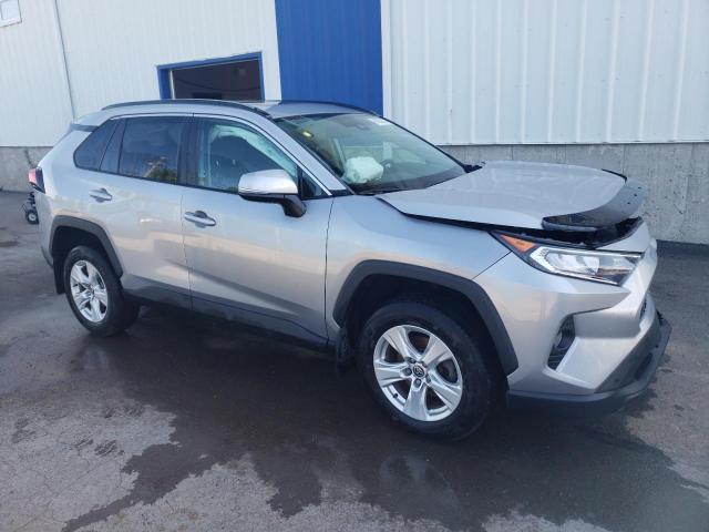 Photo 3 VIN: 2T3R1RFV9MC212748 - TOYOTA RAV4 XLE 