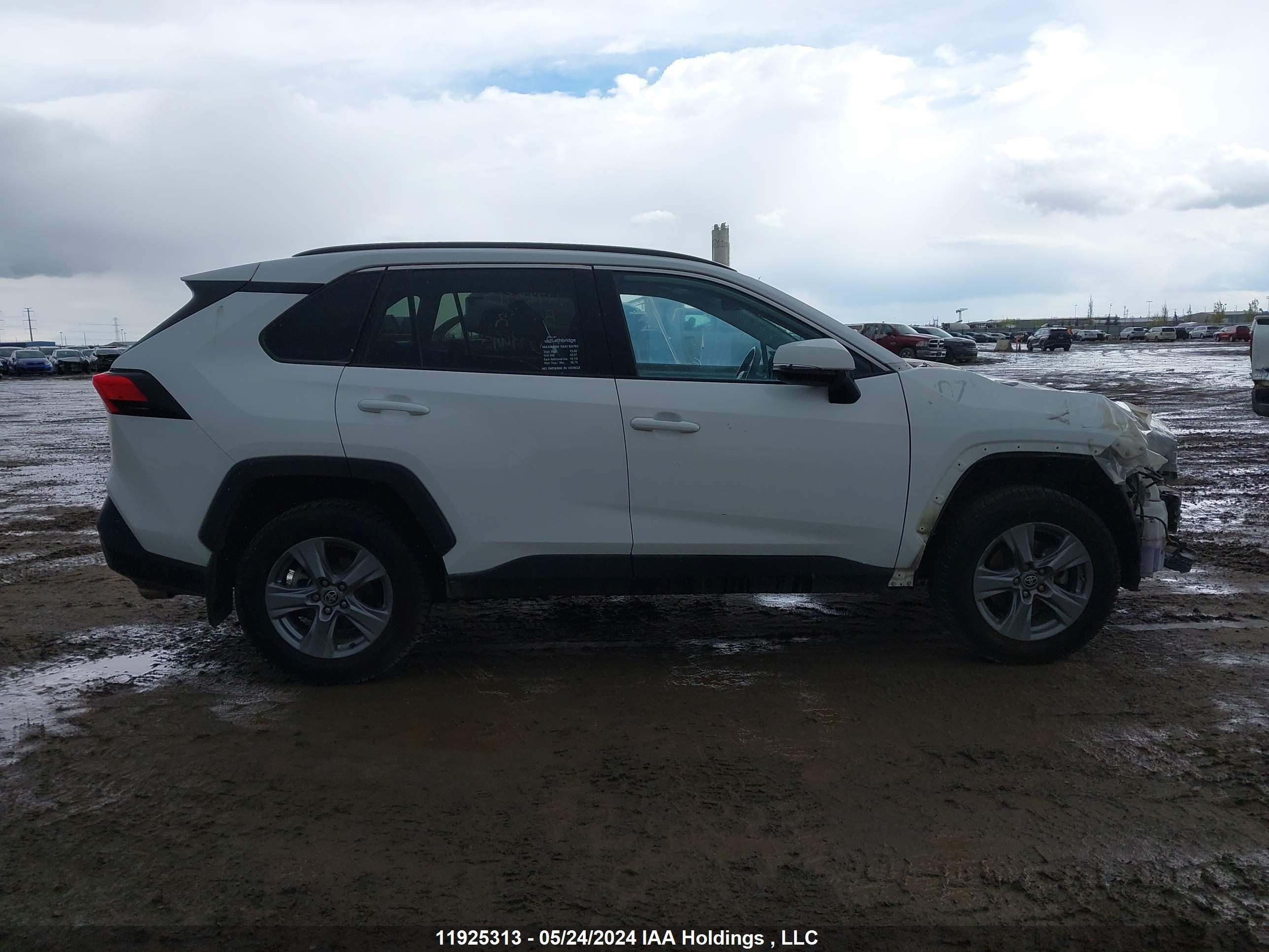 Photo 13 VIN: 2T3R1RFVXNC281417 - TOYOTA RAV 4 