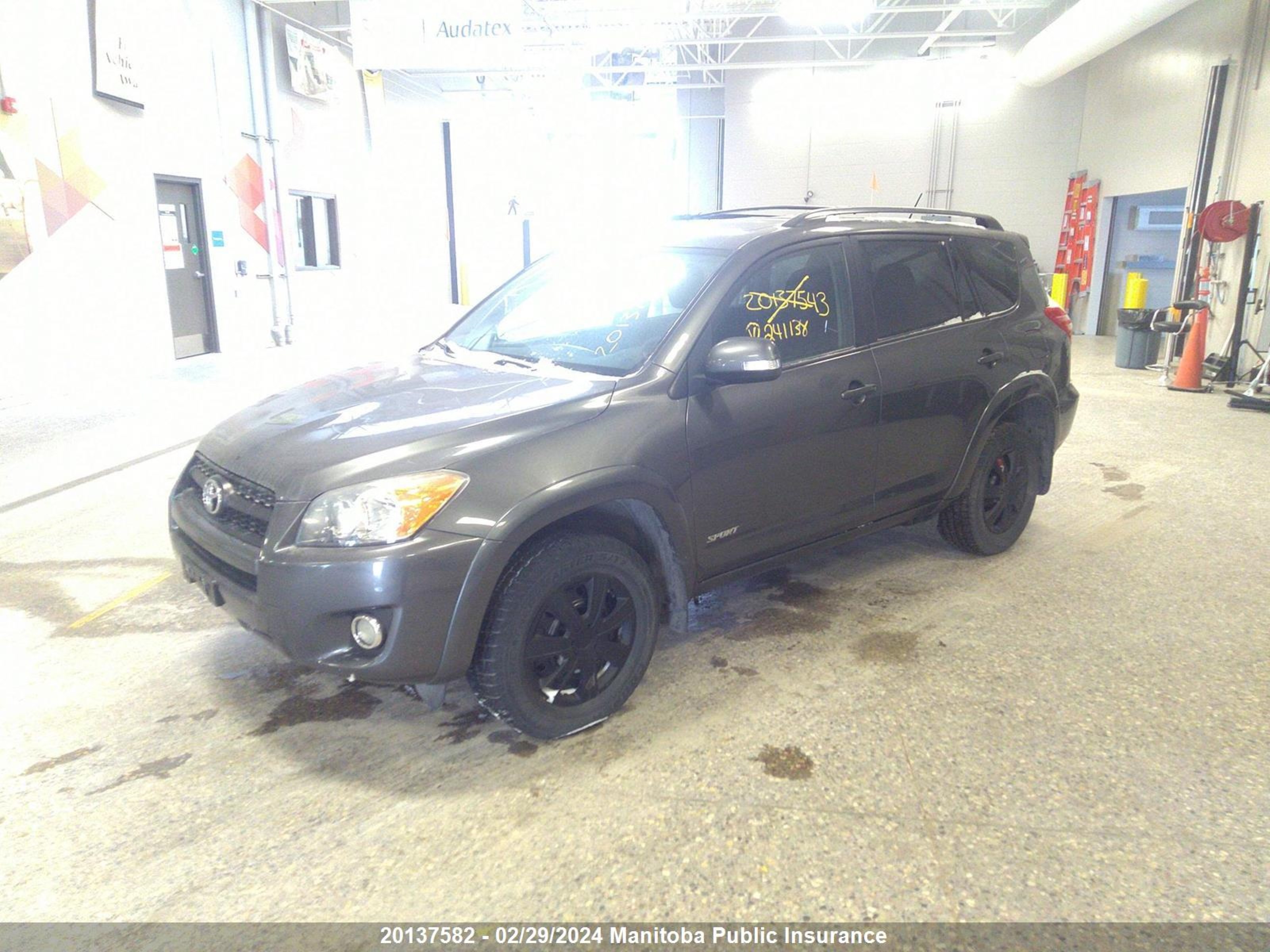 Photo 1 VIN: 2T3RF4DV0CW241138 - TOYOTA RAV 4 