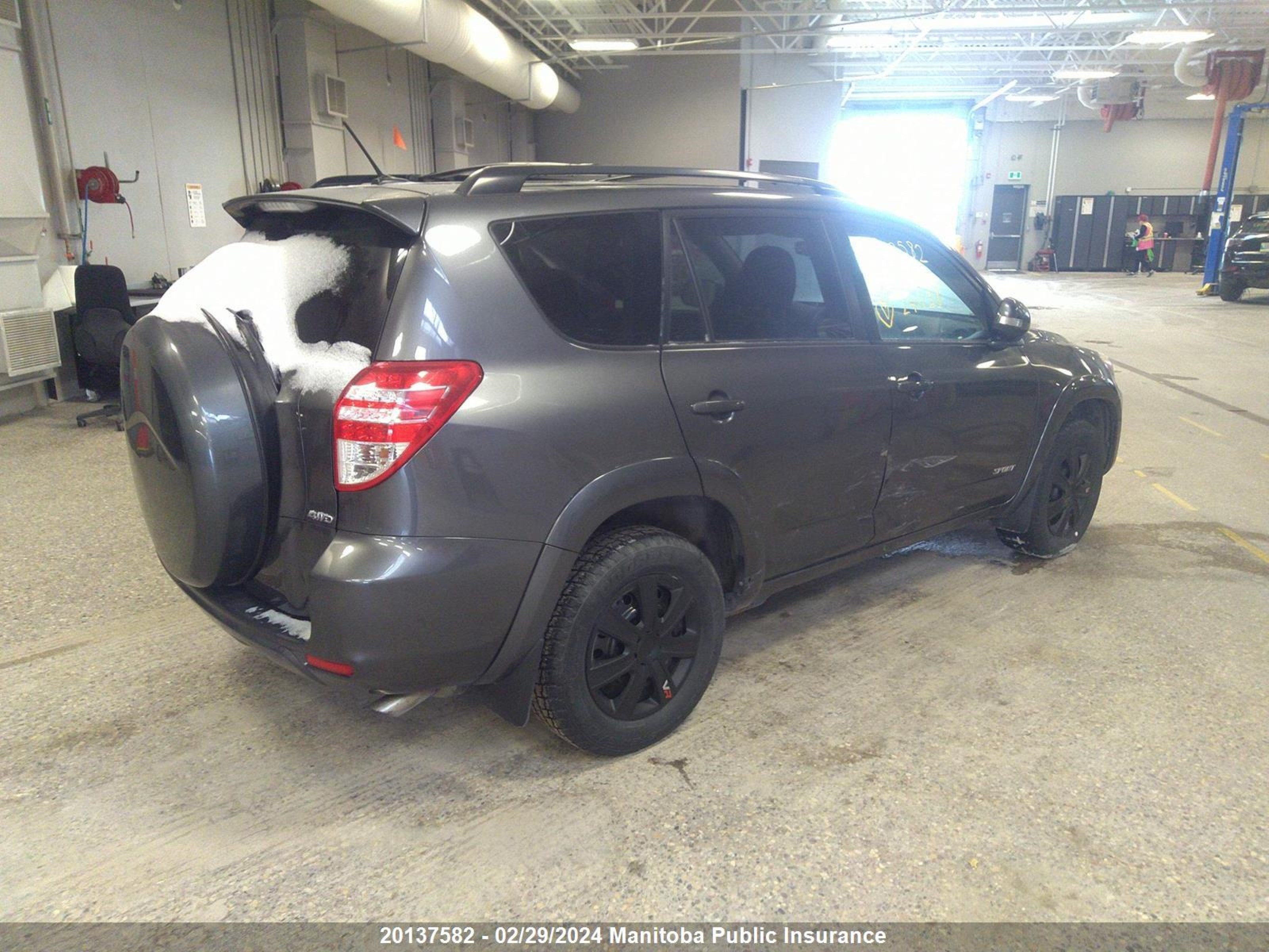 Photo 3 VIN: 2T3RF4DV0CW241138 - TOYOTA RAV 4 