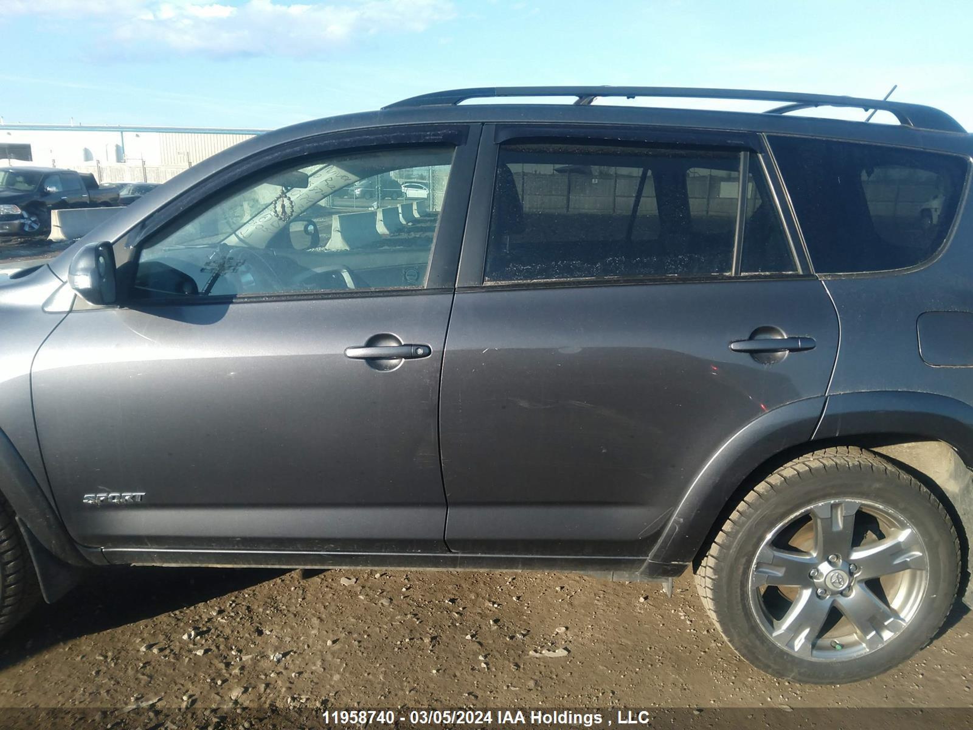 Photo 13 VIN: 2T3RF4DV3AW047975 - TOYOTA RAV 4 