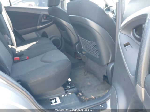 Photo 7 VIN: 2T3RF4DV4AW043675 - TOYOTA RAV4 