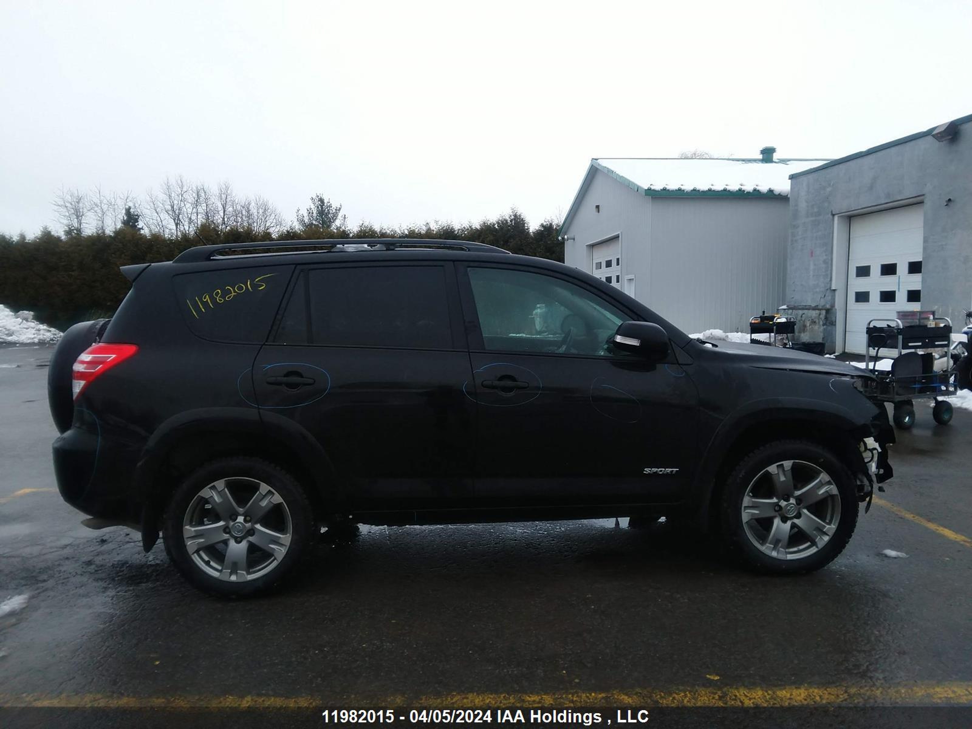 Photo 13 VIN: 2T3RF4DV4BW083420 - TOYOTA RAV 4 