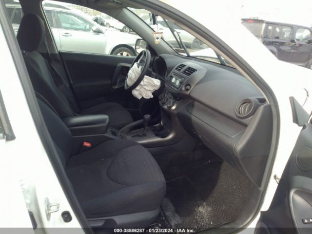 Photo 4 VIN: 2T3RF4DV4CW206294 - TOYOTA RAV4 