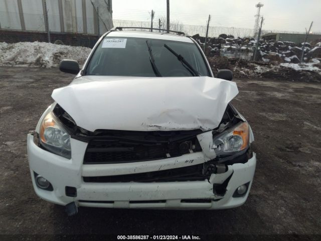 Photo 5 VIN: 2T3RF4DV4CW206294 - TOYOTA RAV4 