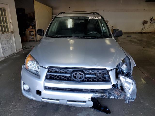 Photo 4 VIN: 2T3RF4DV9BW090640 - TOYOTA RAV4 