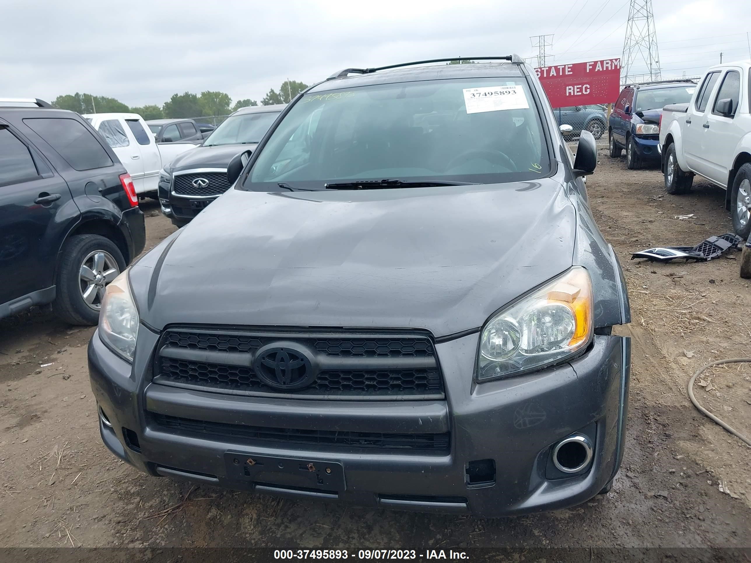 Photo 11 VIN: 2T3RF4DVXBW098391 - TOYOTA RAV 4 