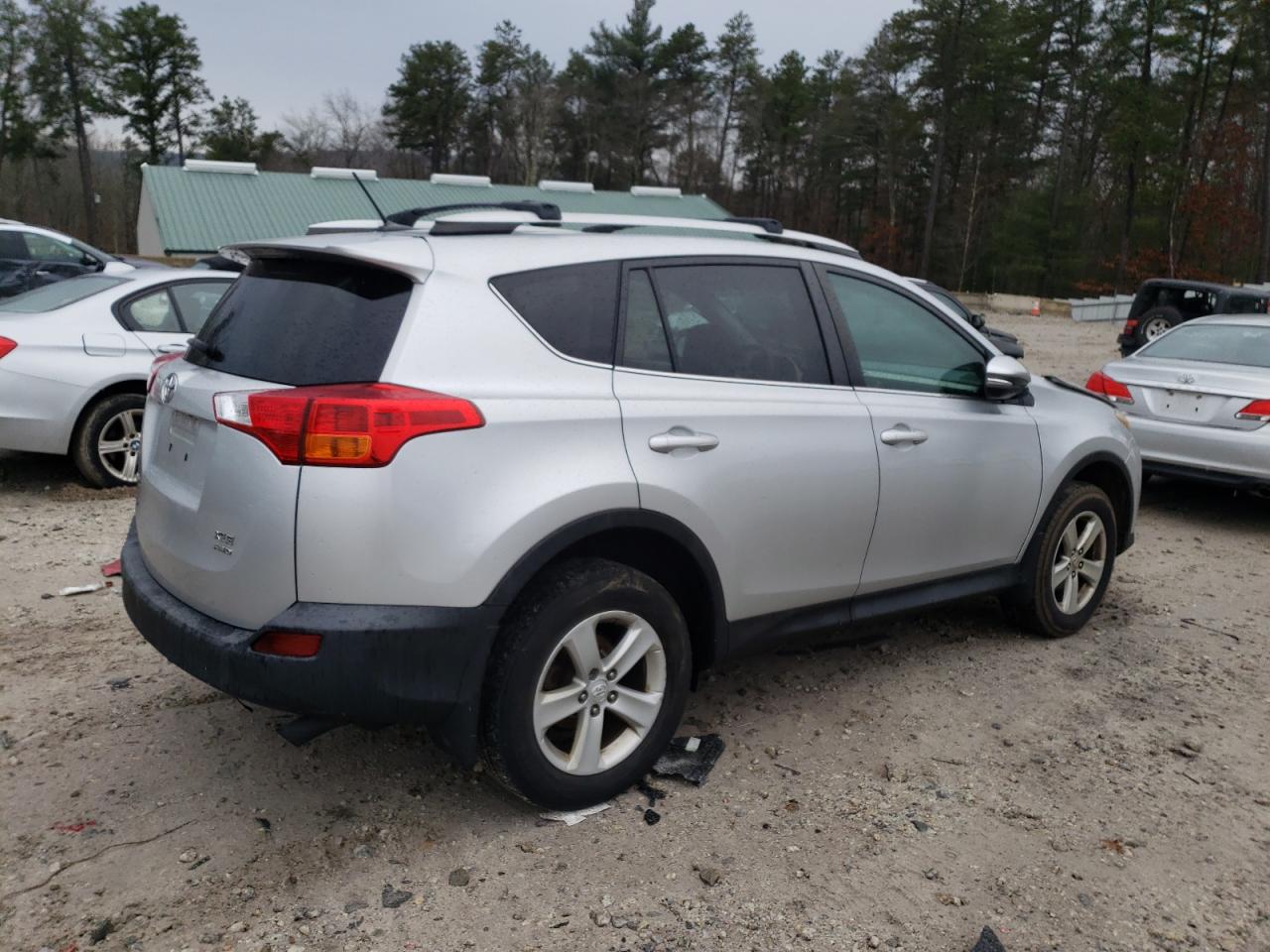 Photo 2 VIN: 2T3RFREV0DW060182 - TOYOTA RAV 4 