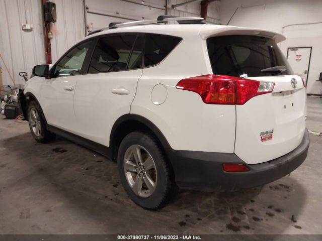 Photo 2 VIN: 2T3RFREV0FW311169 - TOYOTA RAV4 