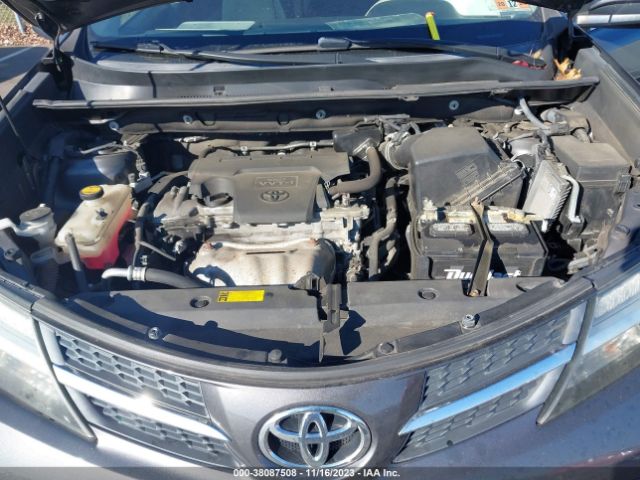 Photo 9 VIN: 2T3RFREV0FW385479 - TOYOTA RAV4 